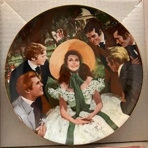 COLLECTIBLE SCARLETT AND HER SUITORS PLATE